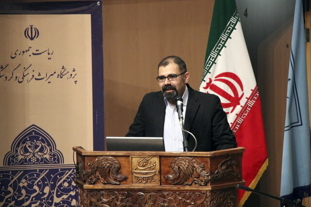 فرشچیان هنرمندی که سنت و مدرنیته را در جان نگارگری ایران هضم کرد