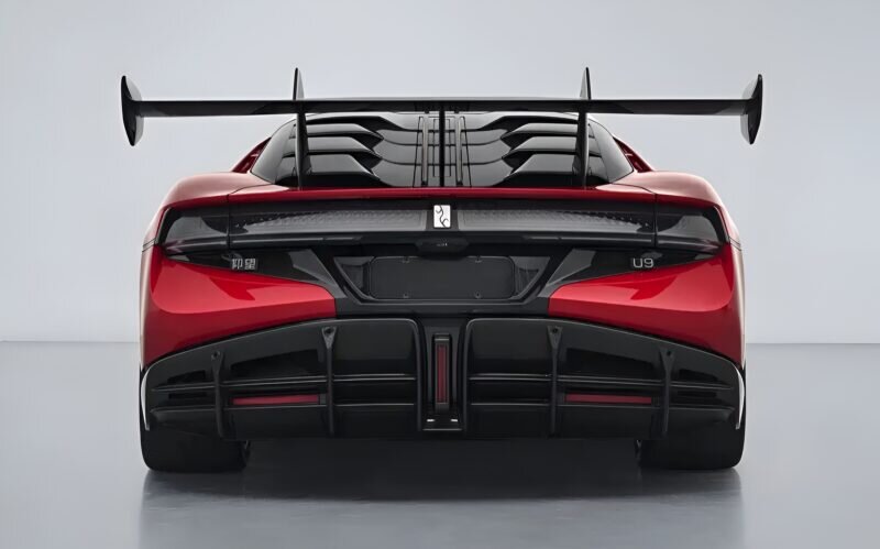 هیولای چینی در راه است / ابرخودروی برقی با قدرت ۳۰۰۰ اسب بخار!