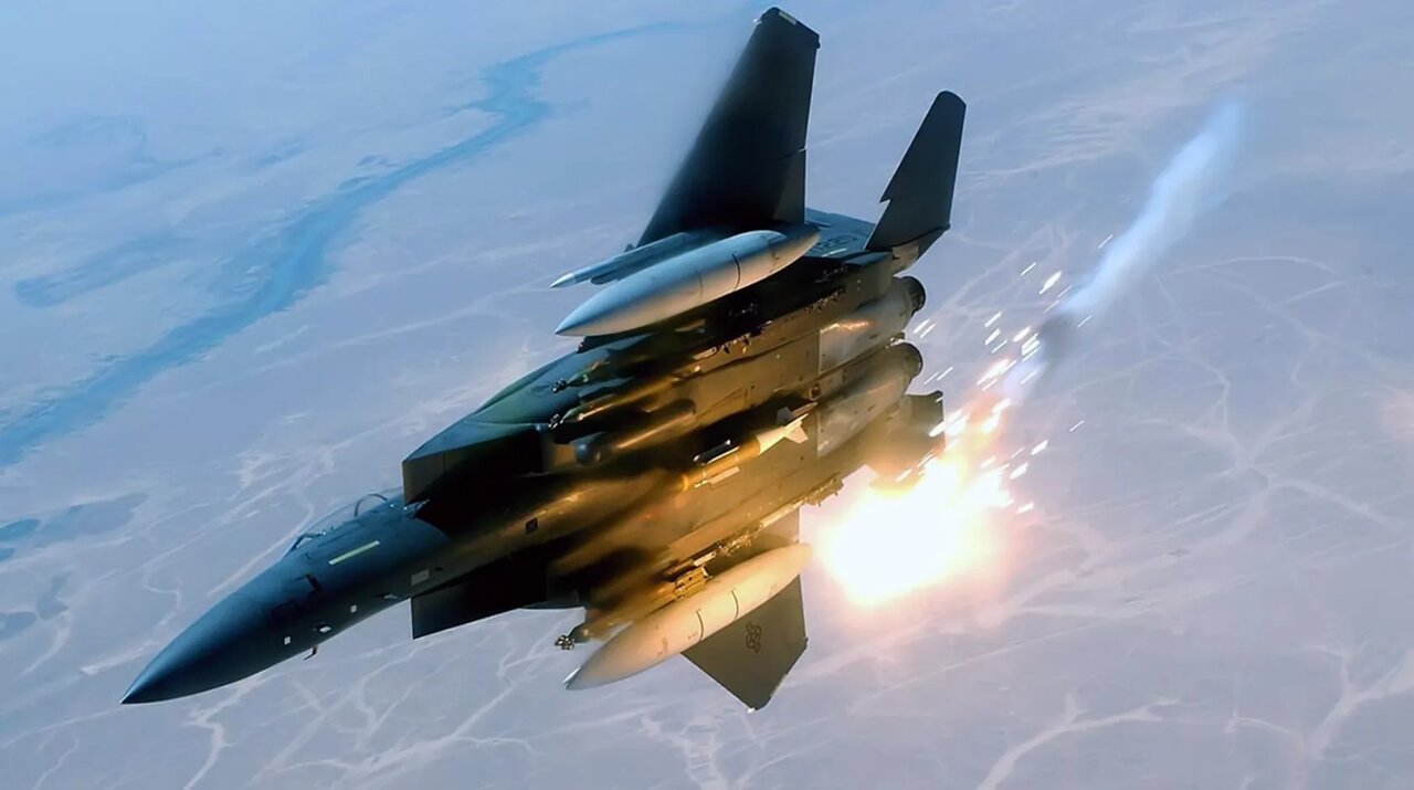 خلبانان جنگندهها چگونه متوجه ردیابی و قفل توسط رادار دشمن میشوند؟