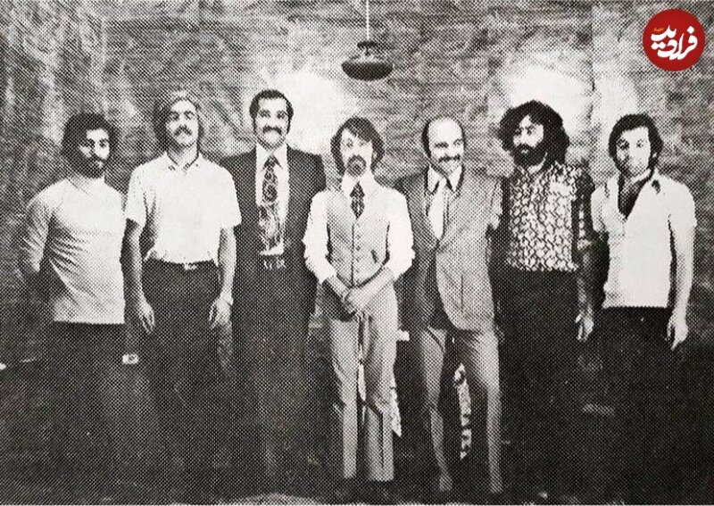 عکس | تیپ و چهره داریوش ارجمند در ۲۷ سالگی در دوران پهلوی؛ مرکز تئاتر مشهد در سال ۱۳۵۰