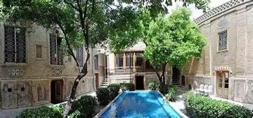 بزرگترین واقف معاصر ایران در کدام خانه به دنیا آمد؟