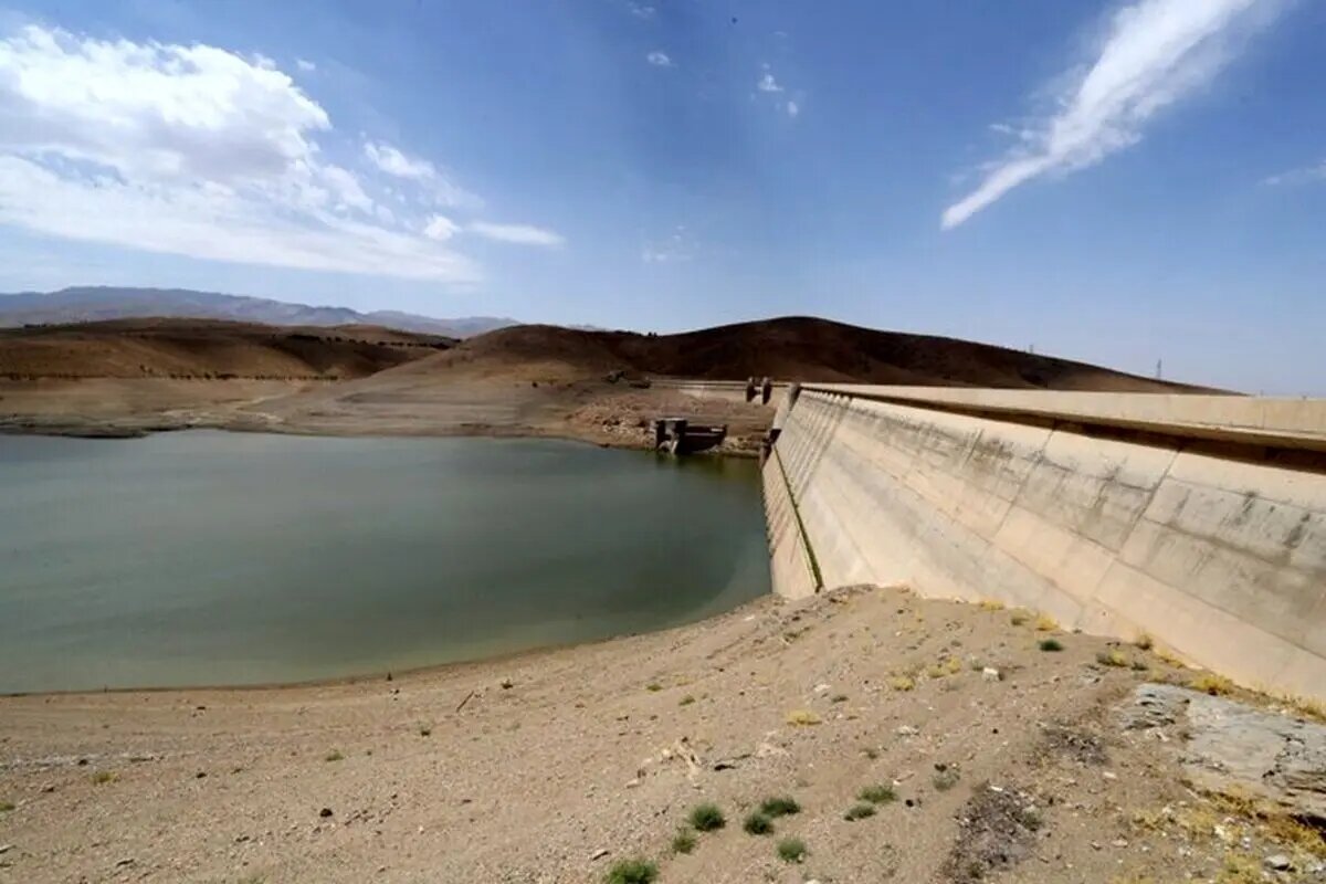 انتقال آب از طالقان به تهران؛ ریختن آب در ظرف سوراخ!/ هدررفت آب در مناطقی از تهران به ۳۵ درصد می‌رسد/برای انتقال آب پول هست،برای مدیریت مصرف پول نیست؟