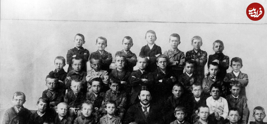 عکس/ هیتلر در دوران دبستان