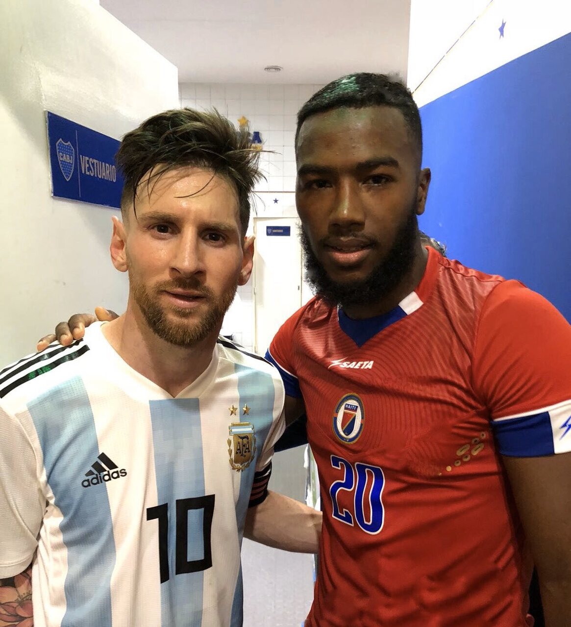 عکس | هدیه لیونل مسی به ستاره جدید استقلال