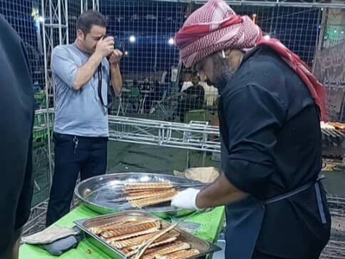 روایتی از خدمت‌رسانی به زائران اربعین در آن‌سوی مرز ایران / «عشق، خدمت و وحدت» پیام اربعین به جهانیان است
