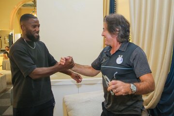 ستاره خارجی نمیدرخشد اما پول میخواهد! ستاره خارجی نمیدرخشد اما پول میخواهد!