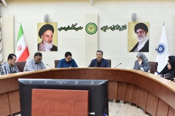 طرح تبدیل ماکو به بندر خشک پیشنهاد شده است / آذربایجان‌غربی یکی از ۵ استان برتر اقتصادی کشور معرفی شد