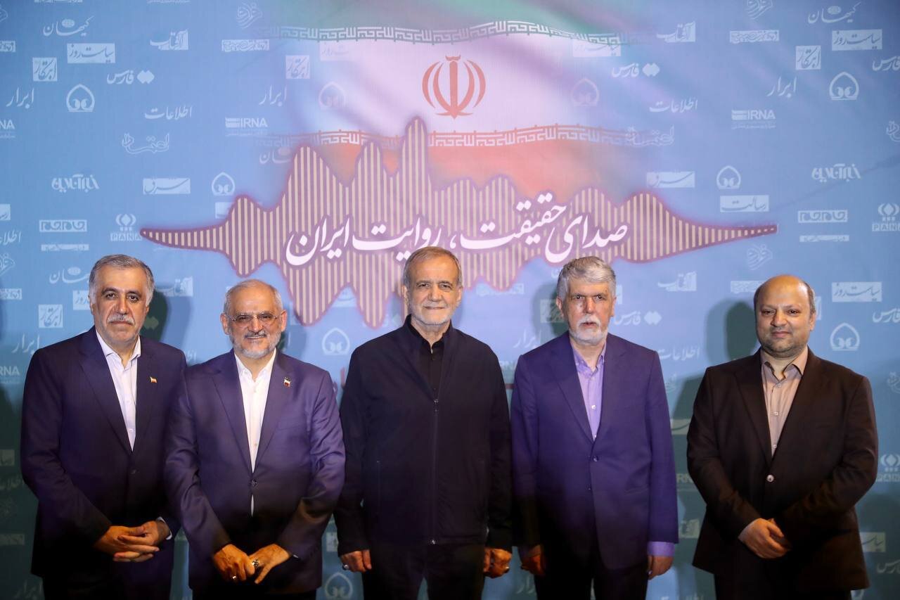 وزیر فرهنگ: معیشتِ خبرنگاران سخت است