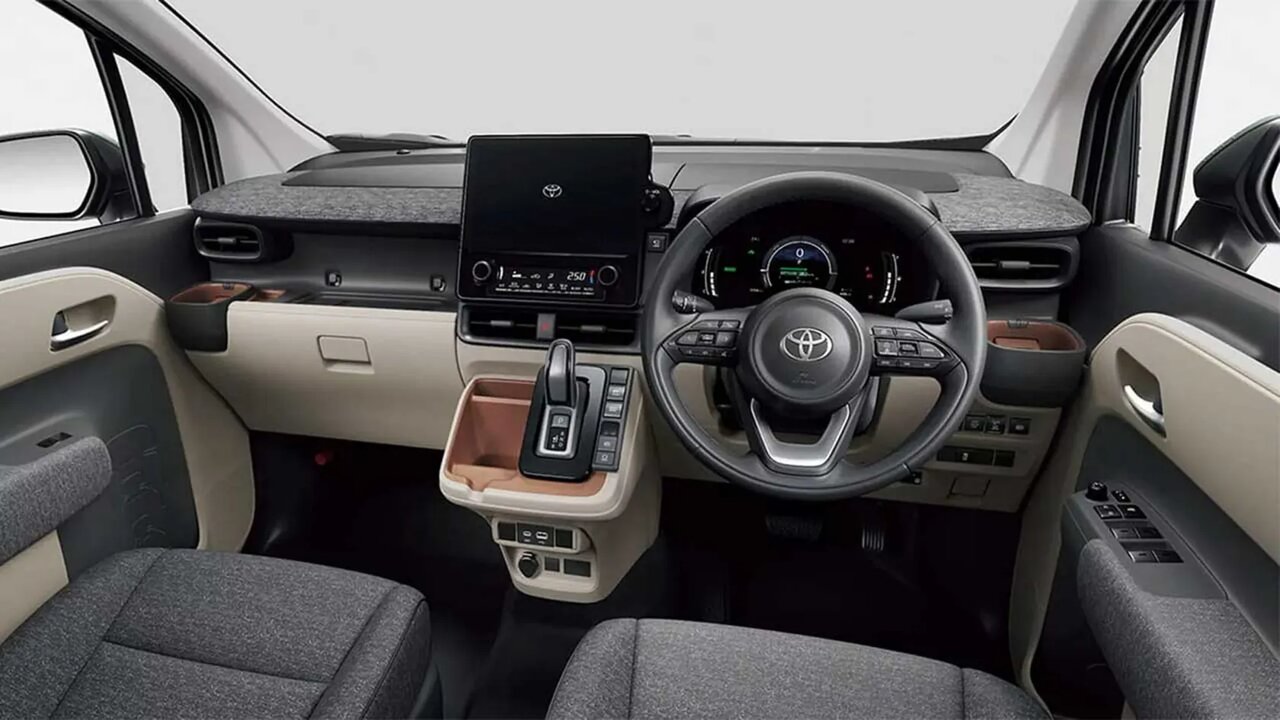 این خودروی تویوتا به دفتر کار تبدیل میشود! /عکس