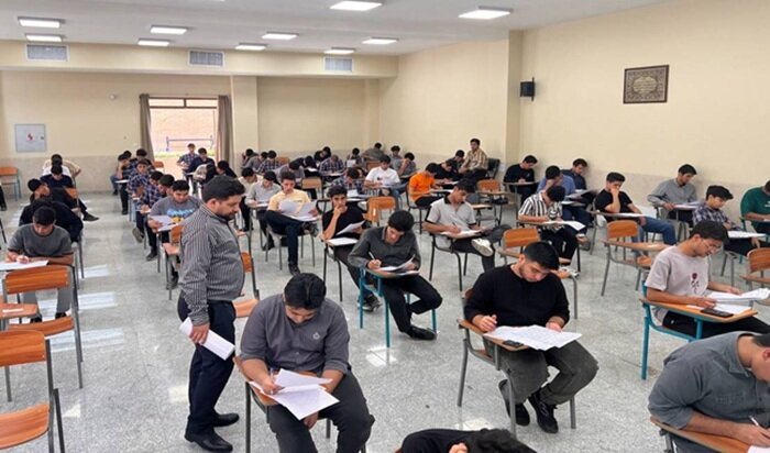 تغییر ساعت آزمون نهایی دانش‌آموزان با درخواست شرکت برق!