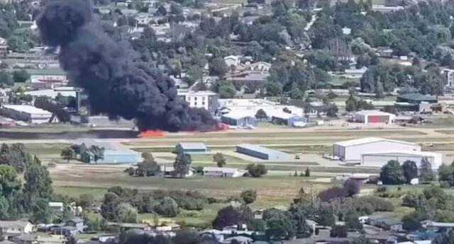 تصادف هواپیماها حادثه ساز شد!/ عکس