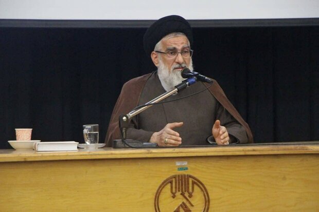 عضو مجلس خبرگان: اگر جلوی نوچه های دشمن گرفته نشود، تهدید آنها در نهایت محقق خواهد شد/ راهبرد تجهیز و قدرتافزایی، یک اصل قرآنی است عضو مجلس خبرگان: اگر جلوی نوچه های دشمن گرفته نشود، تهدید آنها در نهایت محقق خواهد شد/ راهبرد تجهیز و قدرتافزایی، یک اصل قرآنی است