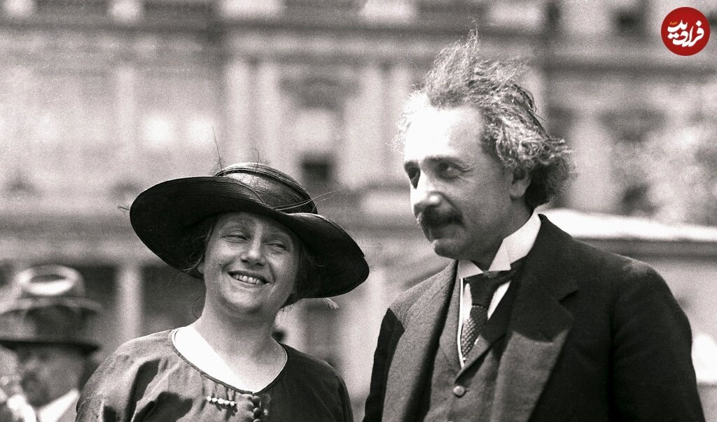 عکس/ انیشتین در کنار همسر دومش، سال ۱۳۰۰