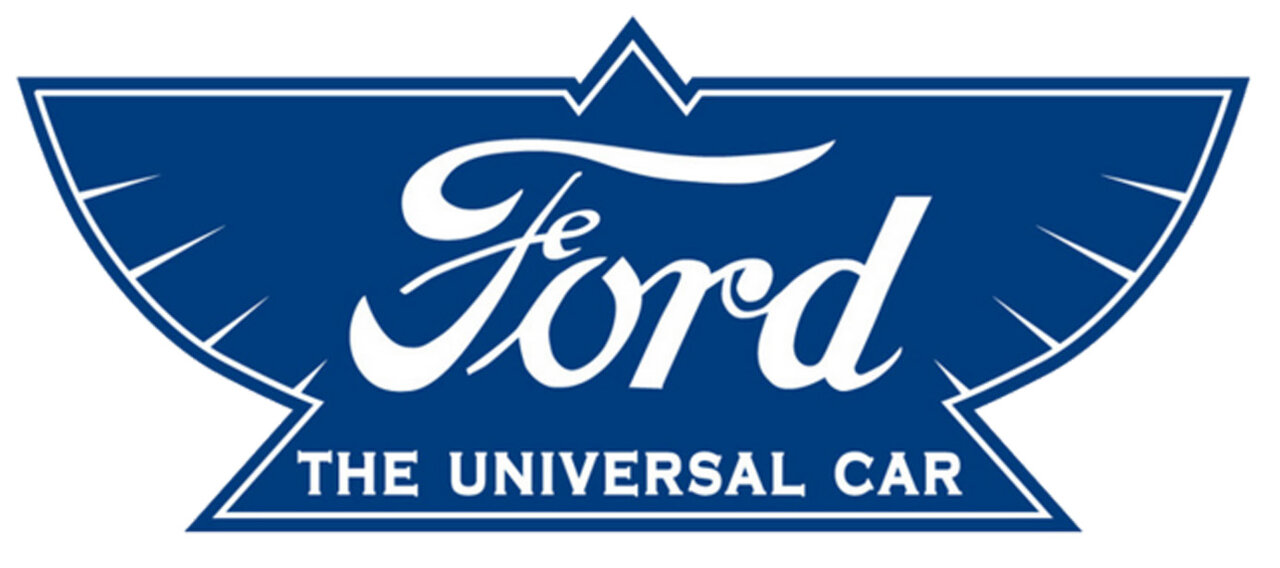 لوگوی فورد تغییر کرد؟ / احیای دوباره مثلث بالدار / عکس