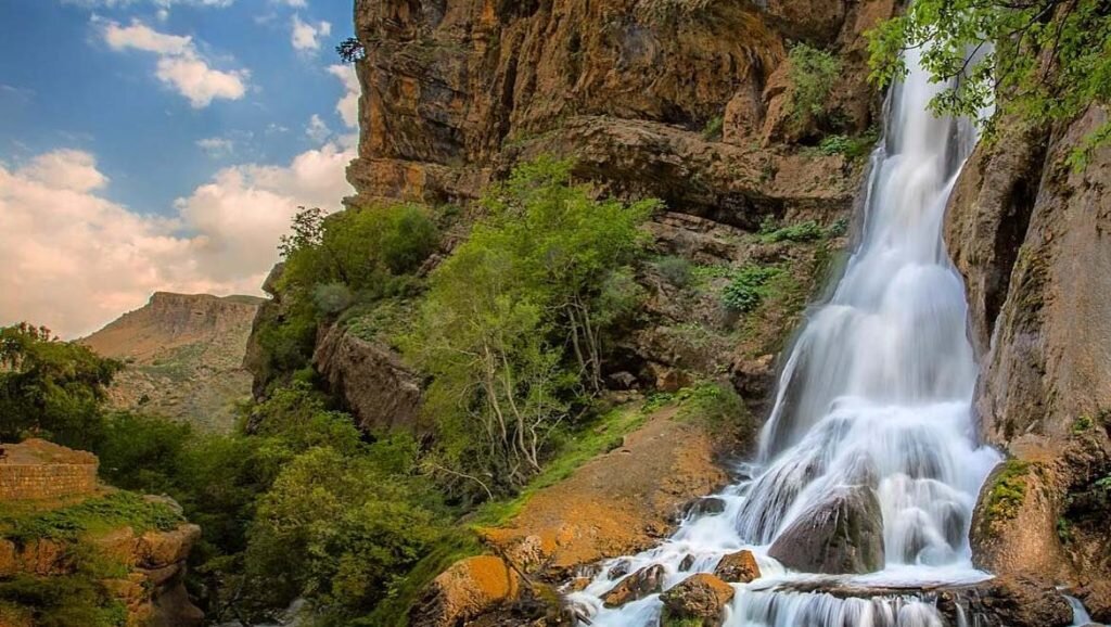 مسافرت در چله تابستان/ معرفی ۵ مقصد ییلاقی