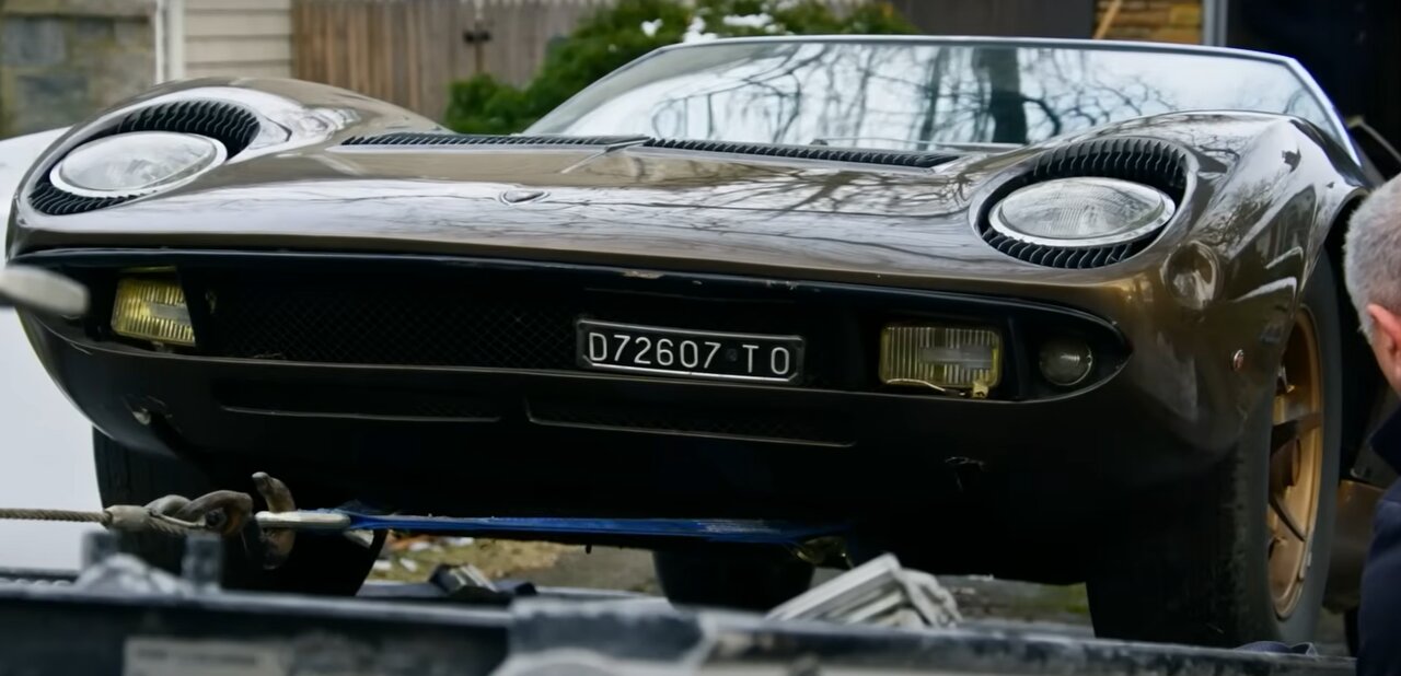 کشف گنج ۱۰۰ میلیاردی که سالها در خانه خاک میخورد / عکس