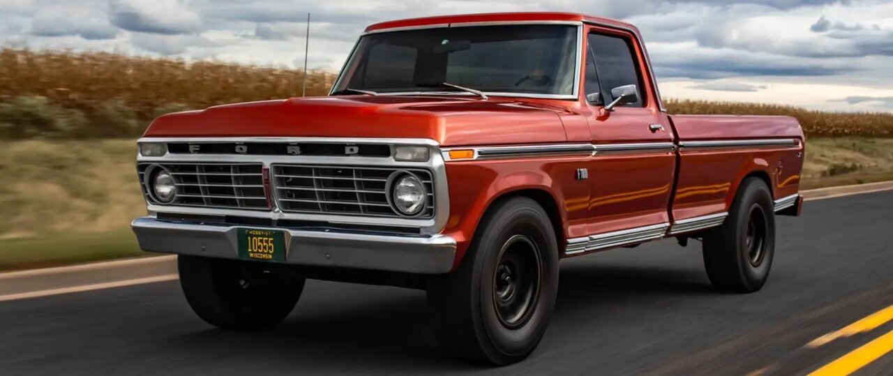 قدیمی ترین خودروهای در حال تولید دنیا / فسیلهای زنده را بشناسید!