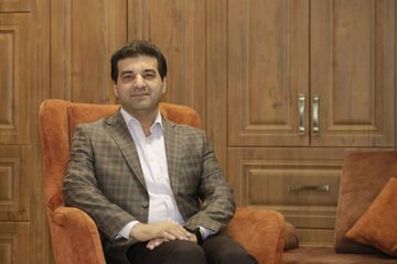 تسبیحِ خاموشان در سپیده‌دم هستی