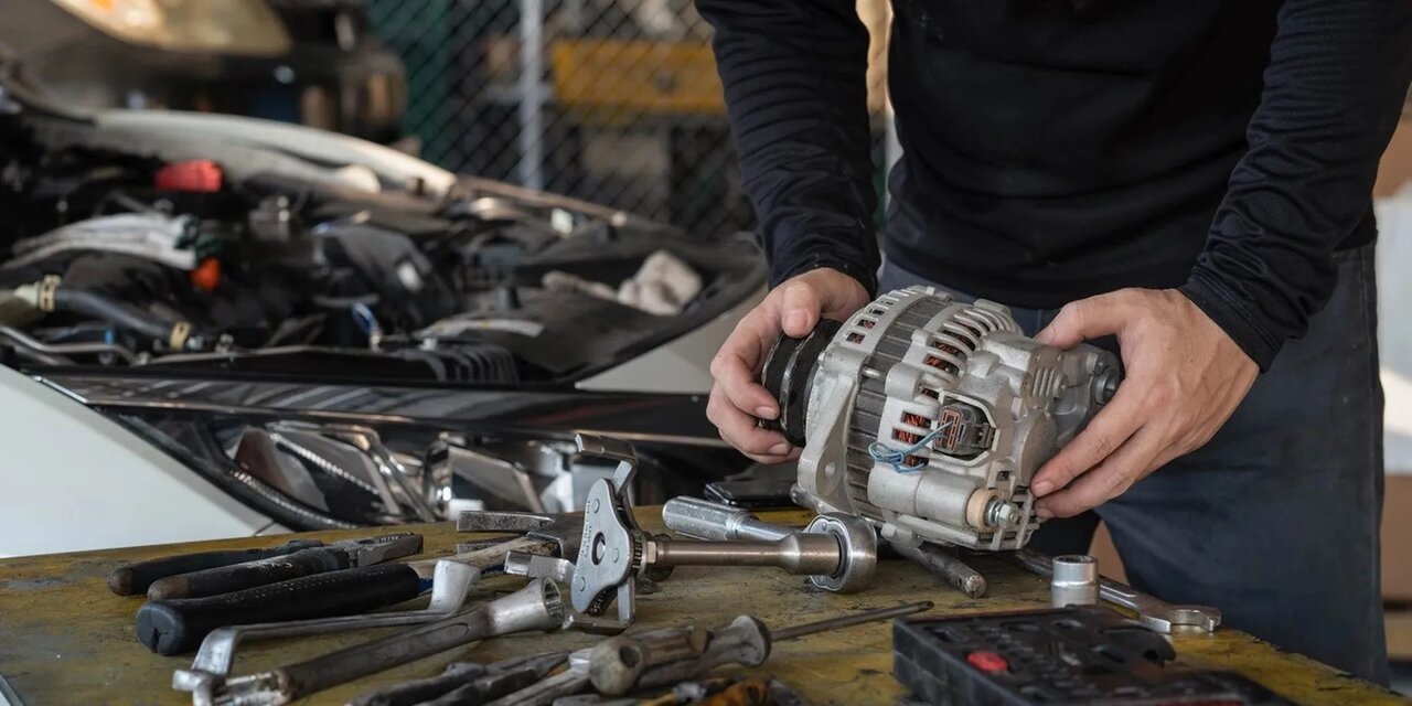 دینام خودرو چیست؟