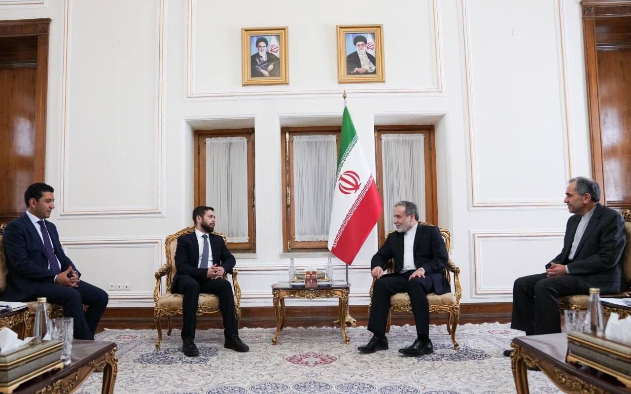 دیدار معاون وزیرخارجه ارمنستان با وزیرخارجه/ مجید تختروانچی هم حضور داشت