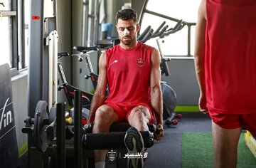 ناچاری پرسپولیس برای استفاده از بازیکن ماسک‌دار مقابل سپاهان
