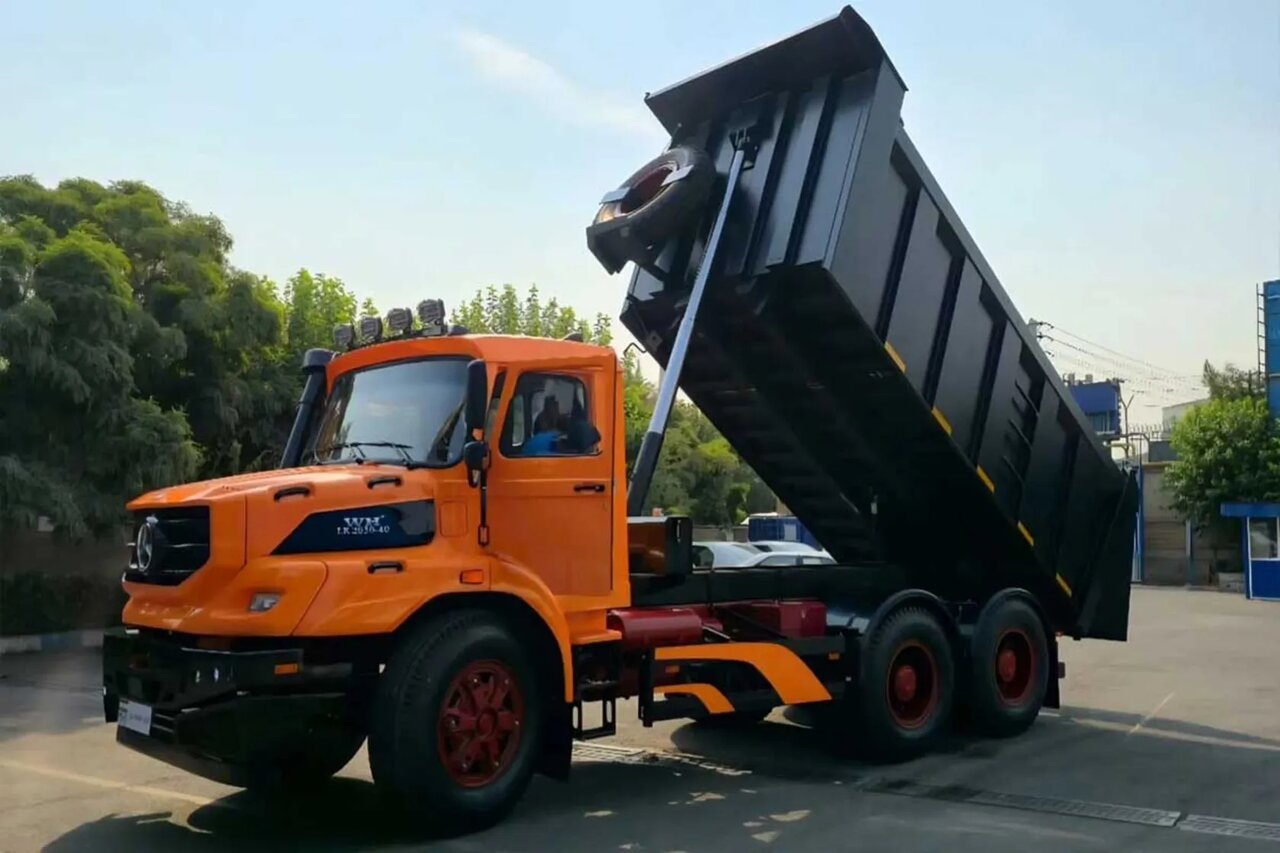 بازتاب انتشار تصاویر بنز ایران خودرو در روسیه / روسها خواستار صادرات غول نارنجی