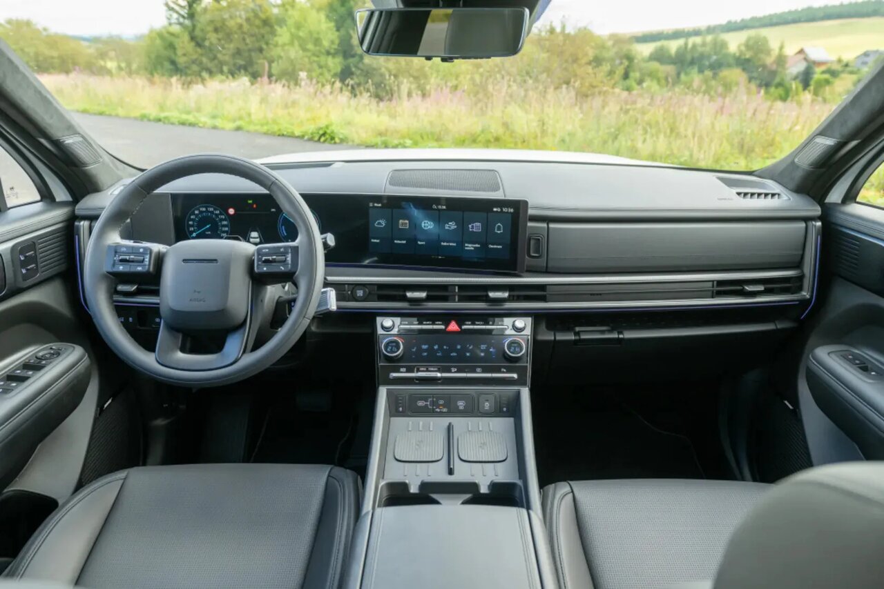 سانتافه بهتر است یا سورنتو؟ / مقایسهای بین جدیدترین شاسیبلندهای بازار /عکس