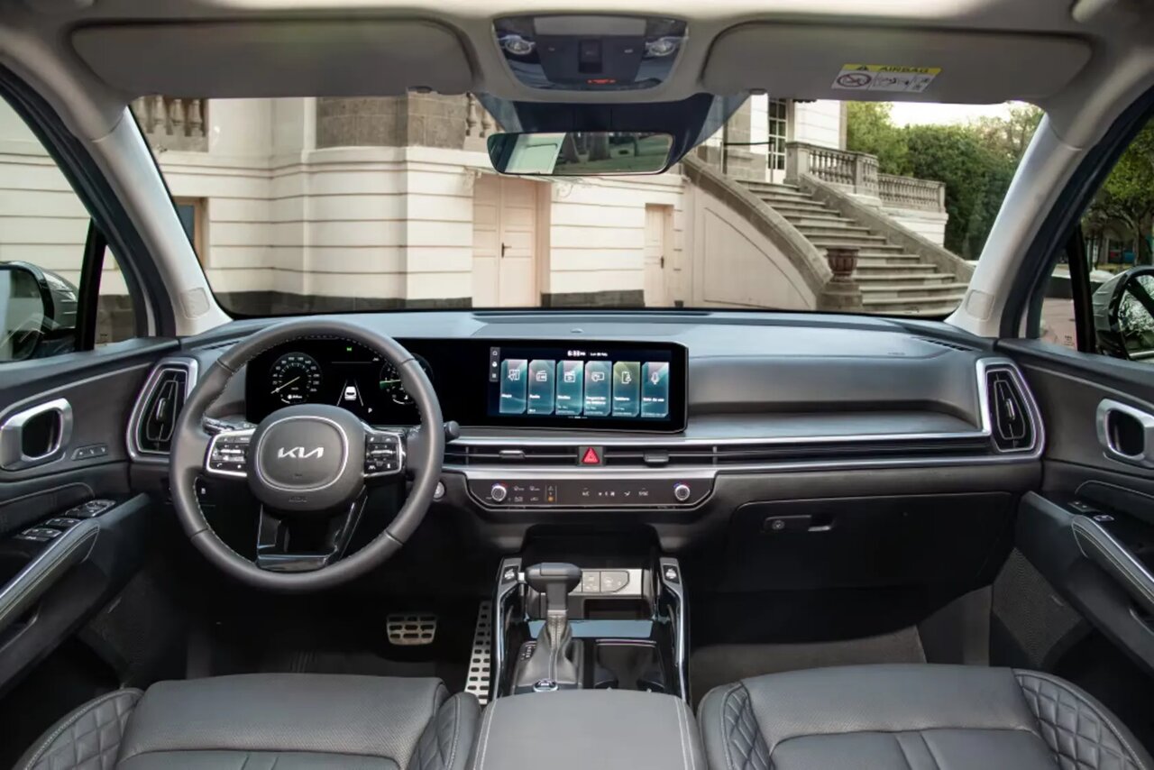 سانتافه بهتر است یا سورنتو؟ / مقایسهای بین جدیدترین شاسیبلندهای بازار /عکس