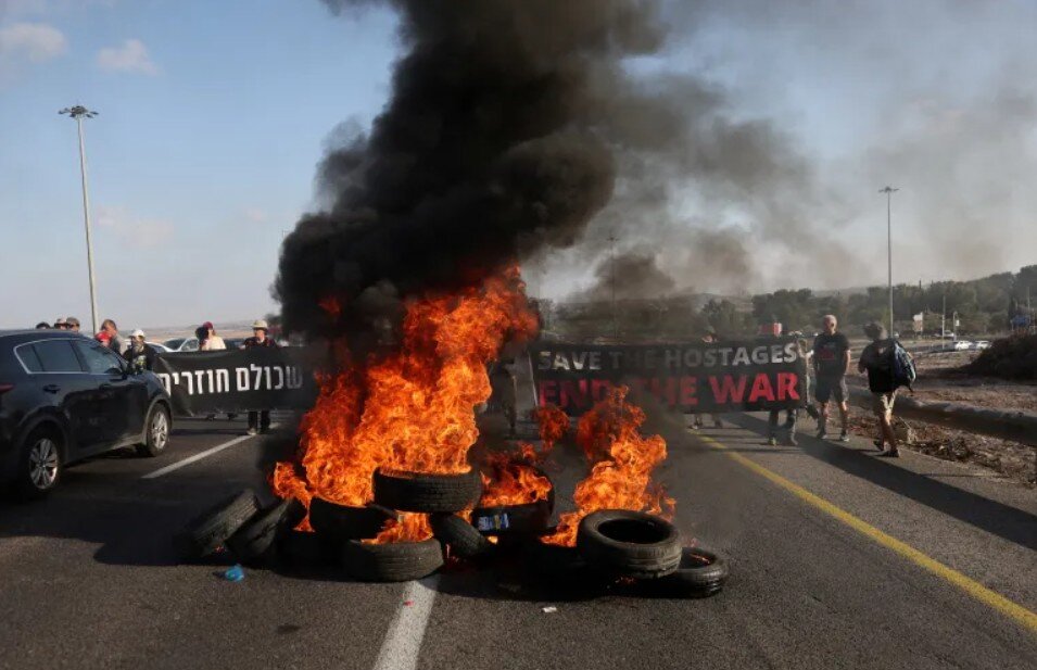 اعتصاب و اعتراضات سراسری در اسرائیل؛بنی گانتس و لاپید هم به تظاهرات پیوستند/اسموتریچ: این وضعیت به نفع حماس است+تصاویر