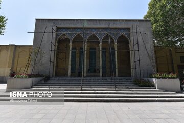 تصاویر | آمادهسازی آرامگاه استاد فرشچیان در اصفهان