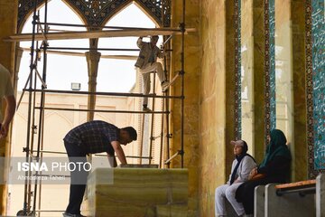 تصاویر | آمادهسازی آرامگاه استاد فرشچیان در اصفهان