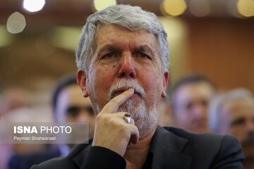 تکذیب شایعه تغییر مدیر / صالحی: عجیب است چنین سؤالی مطرح شود
