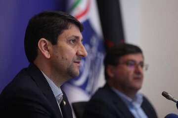 باندهای طلایی در انحصار صداوسیما؛ مردم در نقاط کور جادهای / وعده وزیر ارتباطات: «اتصال»، نه فقط پوشش باندهای طلایی در انحصار صداوسیما؛ مردم در نقاط کور جادهای / وعده وزیر ارتباطات: «اتصال»، نه فقط پوشش