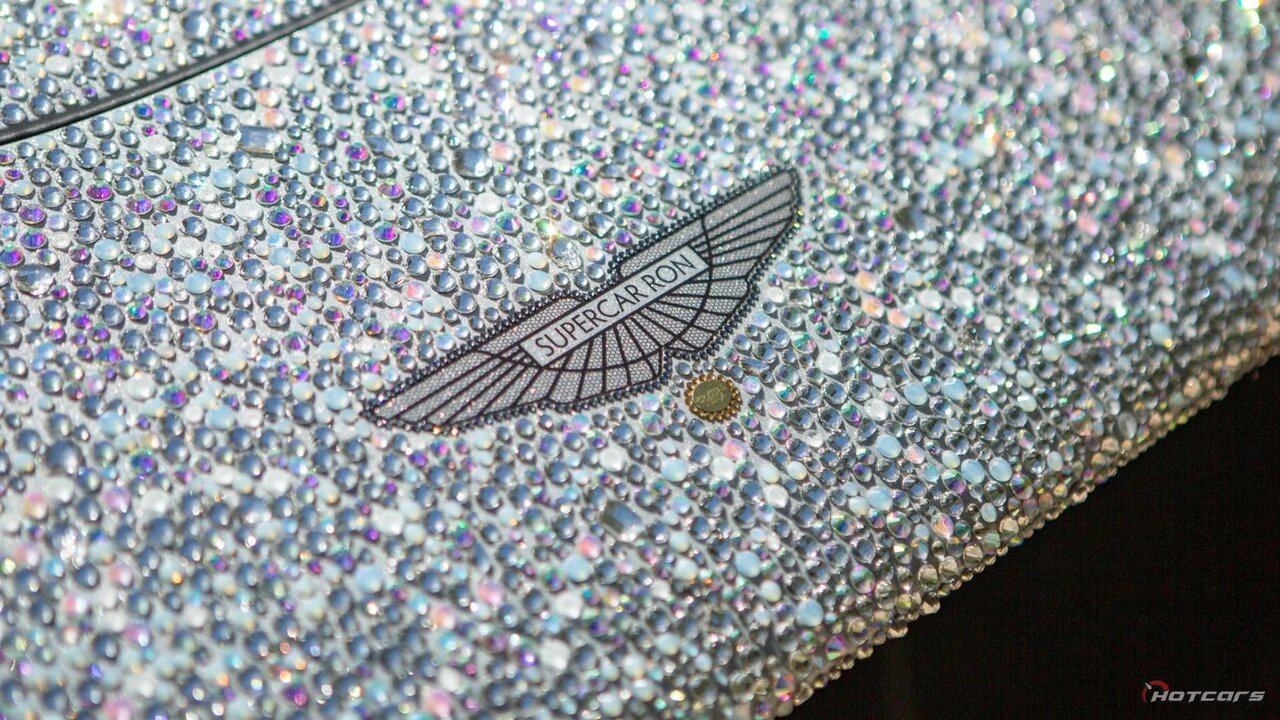 درخشانتر از خورشید / آستونمارتین با بدنه پوشیده از الماس