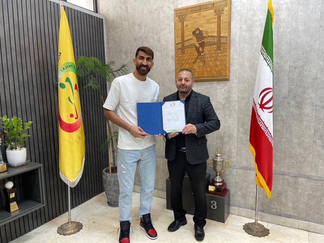 عکس | رشته جدید علیرضا بیرانوند؛ دروازهبان تیم ملی در هاکی!