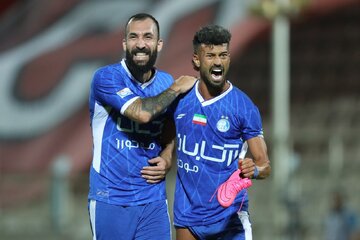 عکس | بحران جدید در استقلال / رامین رضاییان، ساپینتو را آنفالو کرد