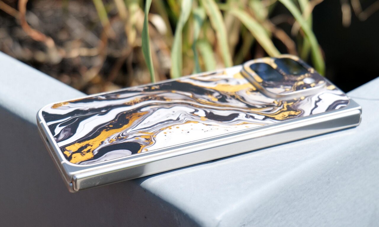 چگونه گوگل تنها با دو نسل به پای سامسونگ رسید؟ / برتری پیکسل ۹ پرو؛ تاشویی که دوربینش کم نمیآورد! چگونه گوگل تنها با دو نسل به پای سامسونگ رسید؟ / برتری پیکسل ۹ پرو؛ تاشویی که دوربینش کم نمیآورد!