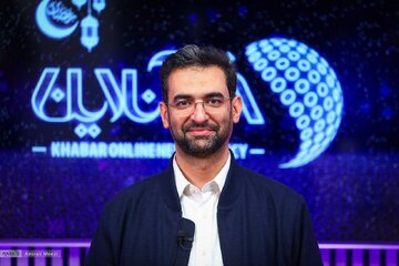 روایت آذری جهرمی از عدم حضورش در دولت پزشکیان؛ برخی افراد حاضر در دولت تحمل همکاری با من را نداشتند / ضعیف‌ترین بخش کارنامه وزیر ارتباطات روحانی چه بود؟