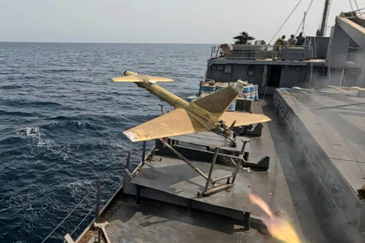 عکس هایی از رزمایش موشکی اقتدار ۱۴۰۴ نیروی دریایی ارتش