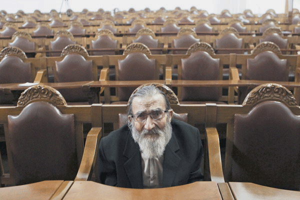 عبدالحسین حائری؛ شوالیه بی‌زره کتاب‌ها