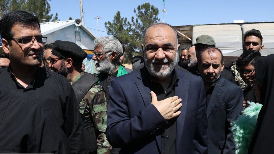 تصاویر آخرین حضور سردار سلامی در جمع زائران امام رضا(ع)