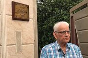 عکس| بوسه تاریخی جهان پهلوان تختی بر گونه حبیبی در حضور مالک باشگاه استقلال