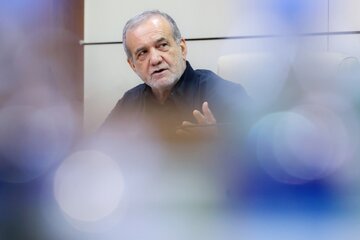 فکر نان باش که خربزه آب است!/ درباره نقد صریح پزشکیان بر بودجه سازمان‌های غیر مولد
