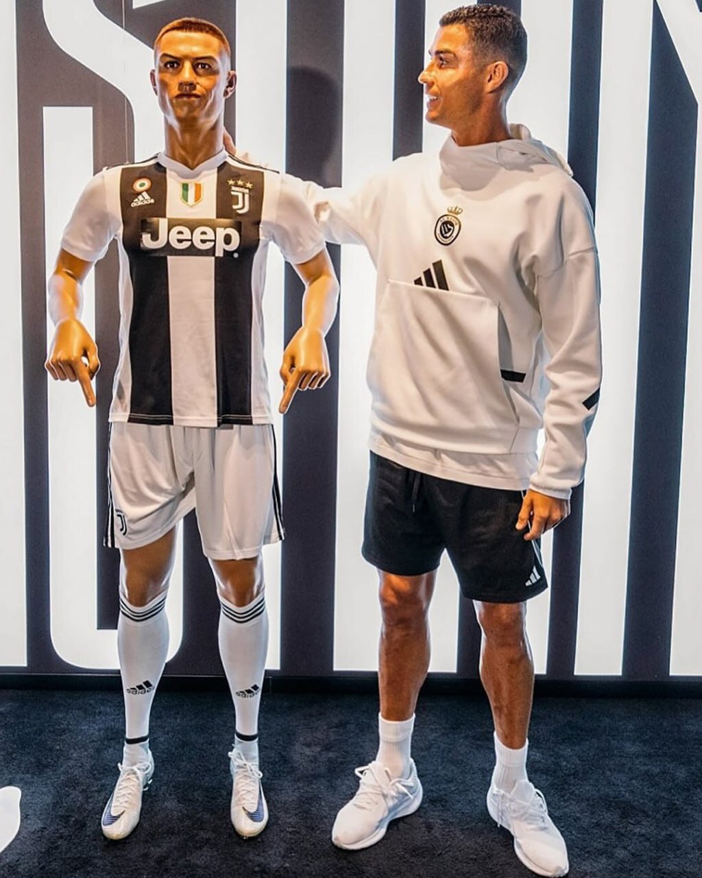 عکس| رونالدو در موزه CR7؛ خودت را از نزدیک ببین!