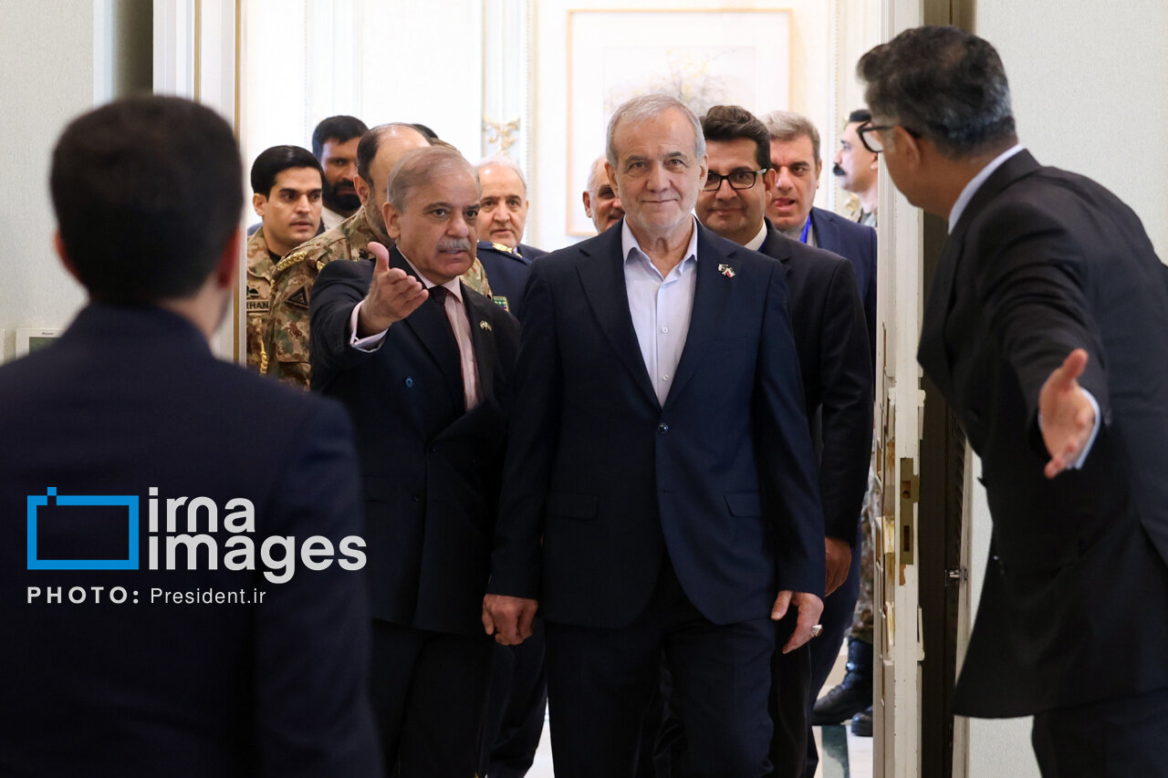 ژنرال پاکستانی: هیچ چیزی مانع از تلاش پزشکیان نشد/او در جنگ ۱۲روزه دستاورد بزرگی داشت/او یک پزشک است و به خوبی از ایران صیانت می‌کند