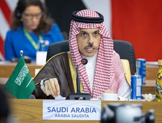 گفت وگوی تلفنی وزیر خارجه عربستان با همتایان عمانی، ترکیهای و پاکستانی