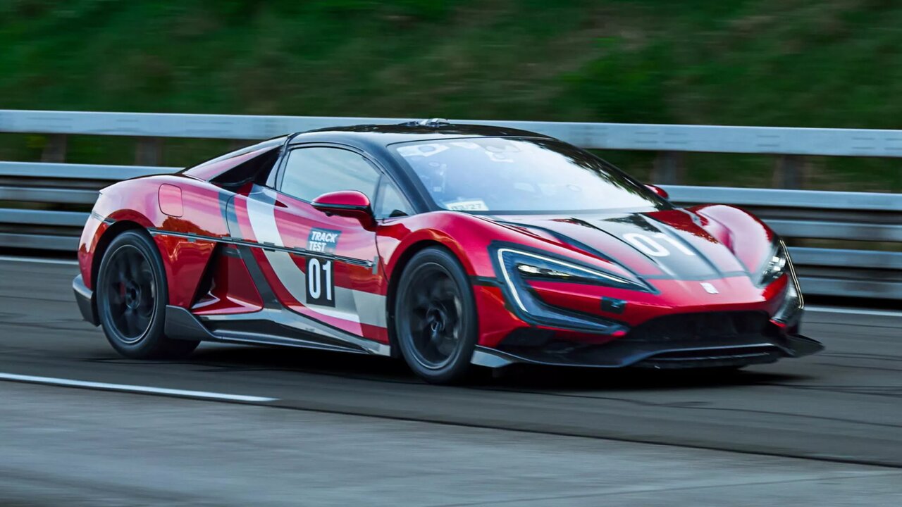 سریعترین خودروی برقی جهان / موشک چینی به سرعت ۴۷۲ کیلومتر در ساعت رسید