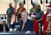اردوغان با زره و کلاهخود سلجوقیان و عثمانی به دنبال چیست؟
