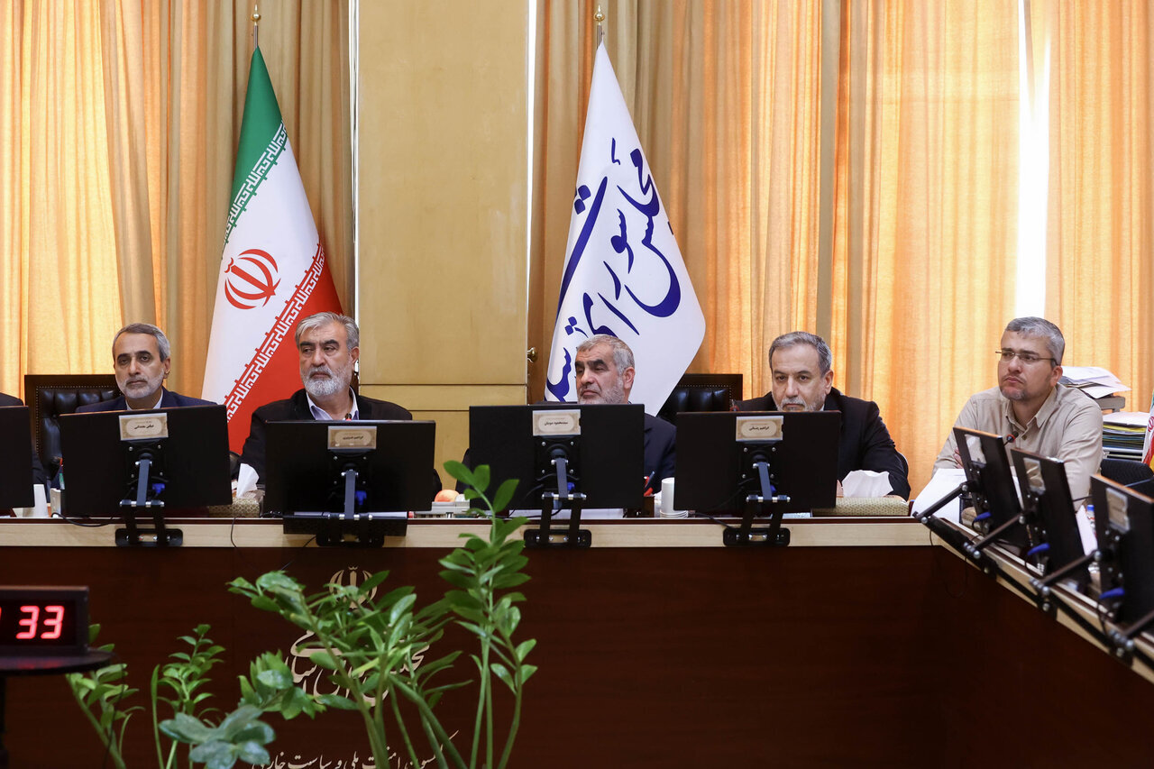 کمیسیون امنیت ملی بر ضرورت حمایت همهجانبه از نیروهای مسلح تأکید کرد. عبداللهی اظهار داشت: هرگونه اشتباه از سوی دشمن، عواقب جدی و costly به دنبال خواهد داشت. کمیسیون امنیت ملی بر ضرورت حمایت همهجانبه از نیروهای مسلح تأکید کرد. عبداللهی اظهار داشت: هرگونه اشتباه از سوی دشمن، عواقب جدی و costly به دنبال خواهد داشت.