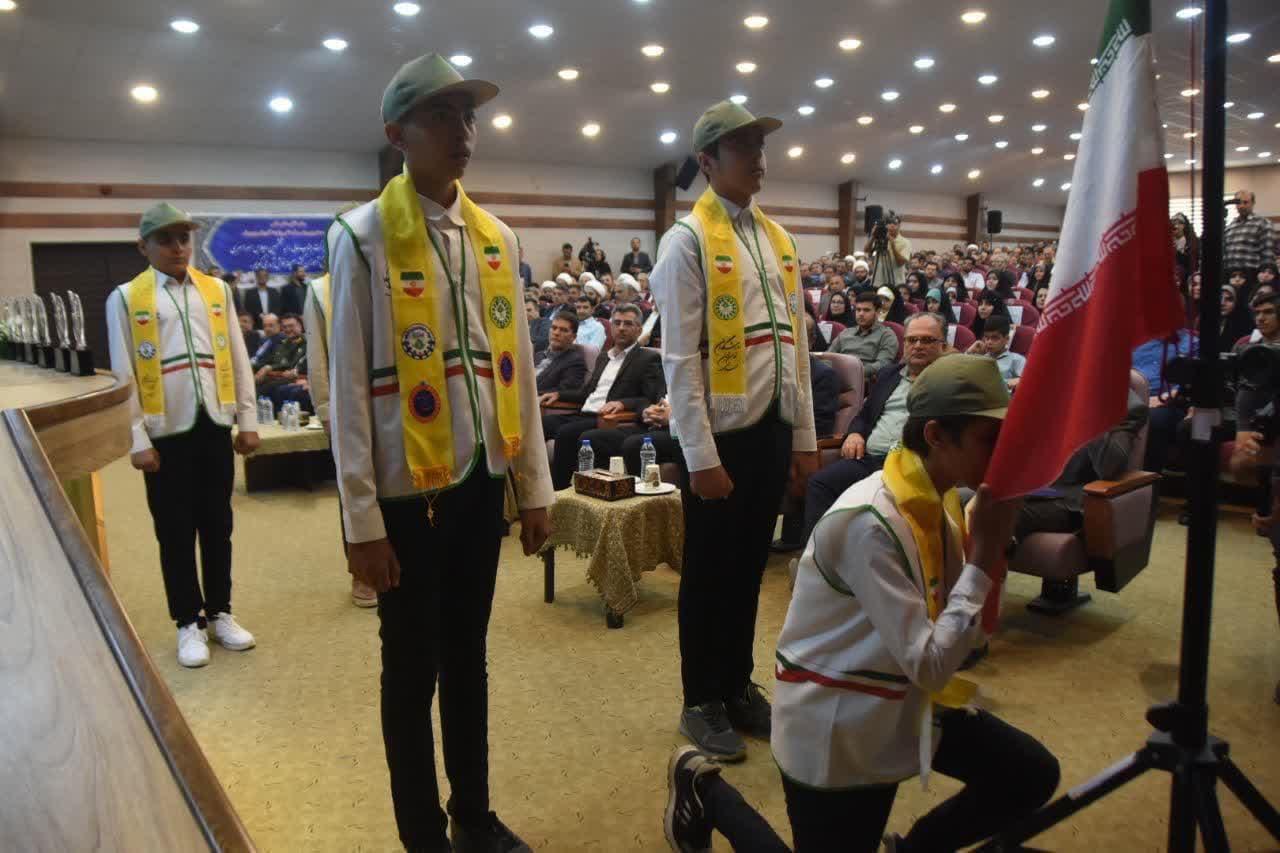 سمنان میزبان ششمین اجلاسیه سراسری نماز دانشآموزی / تأکید وزیر آموزش و پرورش بر ترویج فرهنگ اقامه نماز بهعنوان مهمترین مأموریت